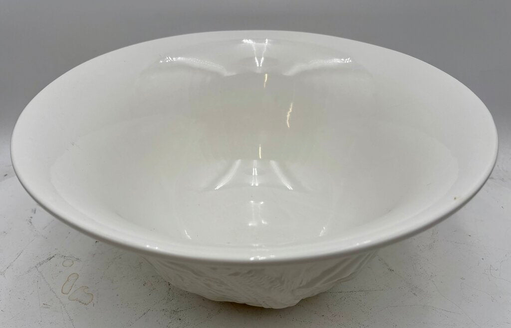 William Sonoma Italian White Porcelain Holiday Harvest Serving Bowl 13.5"