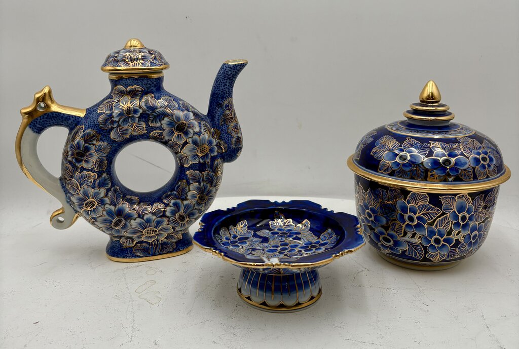 East Asian Style Royal Blue Gilt Floral Porcelain Set (5Pcs)