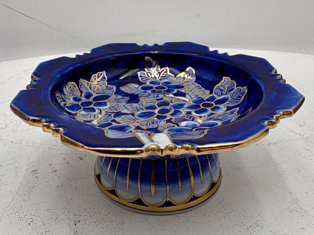 East Asian Style Royal Blue Gilt Floral Porcelain Set (5Pcs)