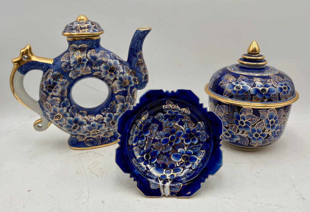 East Asian Style Royal Blue Gilt Floral Porcelain Set (5Pcs)
