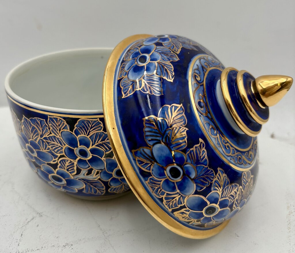 East Asian Style Royal Blue Gilt Floral Porcelain Set (5Pcs)