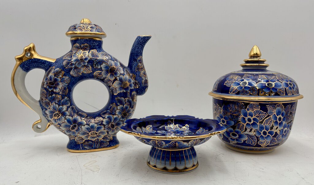 East Asian Style Royal Blue Gilt Floral Porcelain Set (5Pcs)