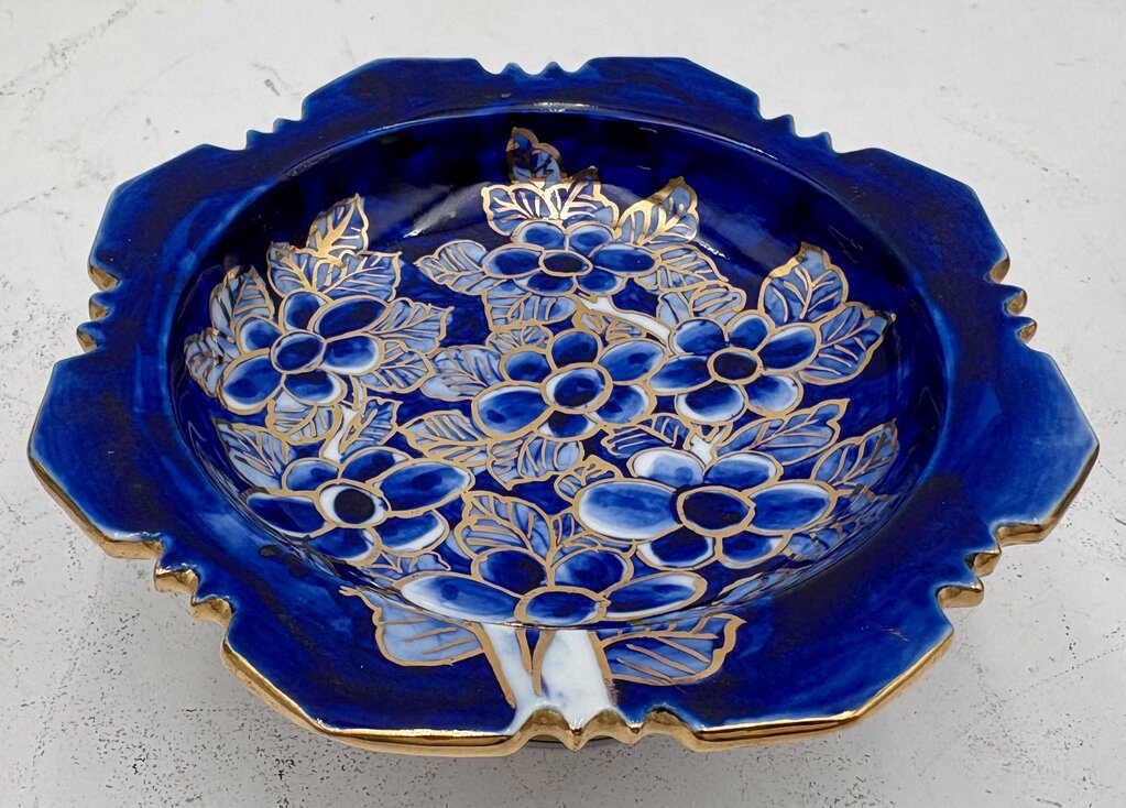East Asian Style Royal Blue Gilt Floral Porcelain Set (5Pcs)