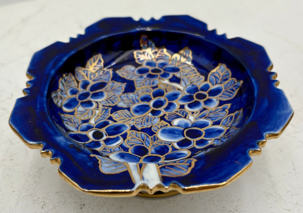East Asian Style Royal Blue Gilt Floral Porcelain Set (5Pcs)
