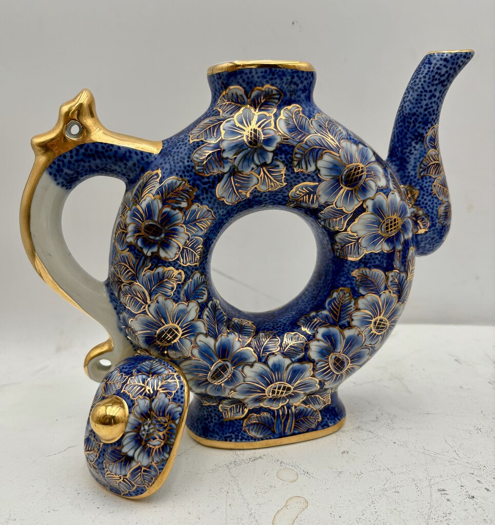 East Asian Style Royal Blue Gilt Floral Porcelain Set (5Pcs)