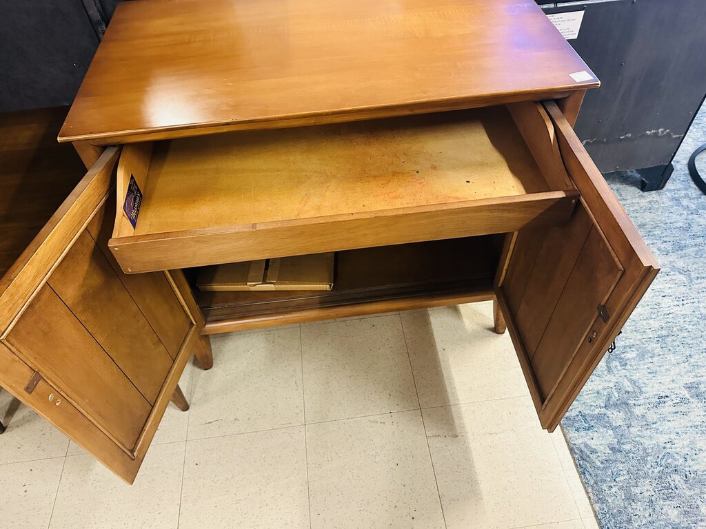 Willett Impact Cabinet 34x20x32