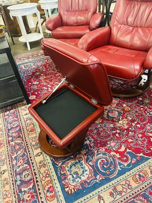 BenchMaster Nicholas Chair and Ottoman orig. $1499
