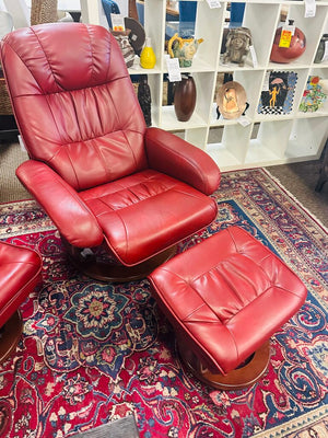 BenchMaster Nicholas Chair and Ottoman orig. $1499