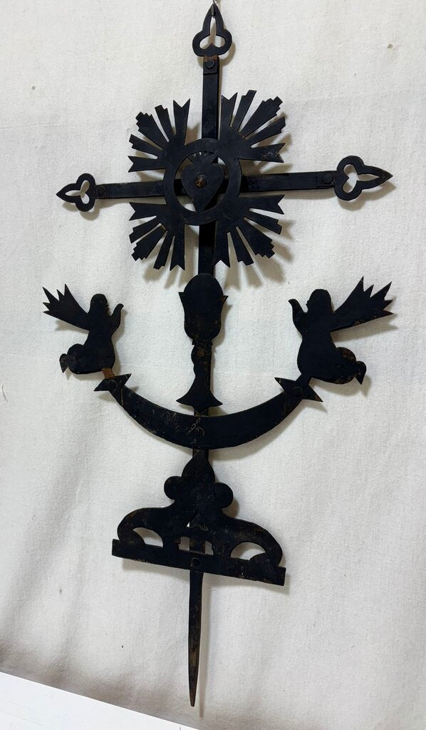 Chiapas Replica Rooftop Iron Cross Wall Decor