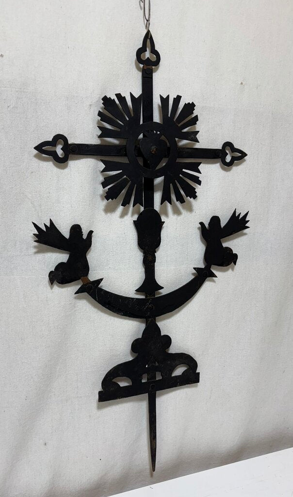 Chiapas Replica Rooftop Iron Cross Wall Decor