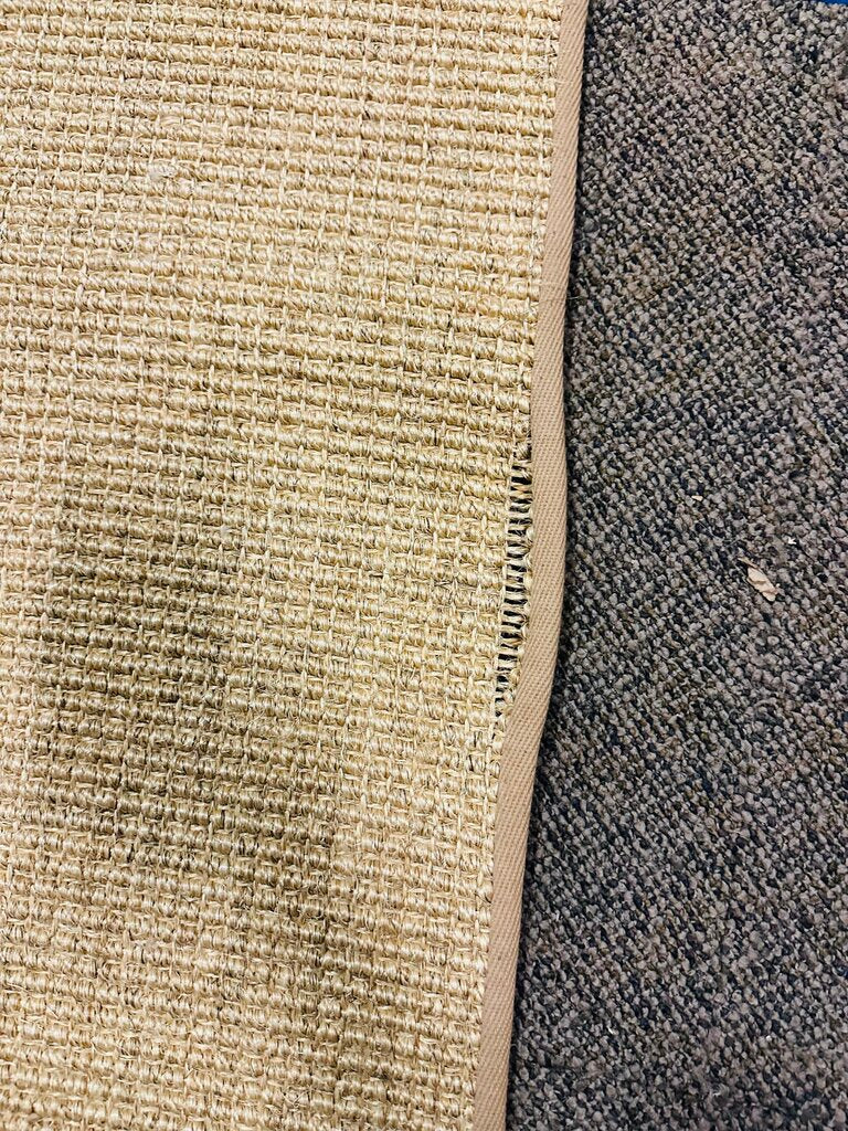 Sisal Rug 9'.5 x 22' (114x265) MSRP$2400