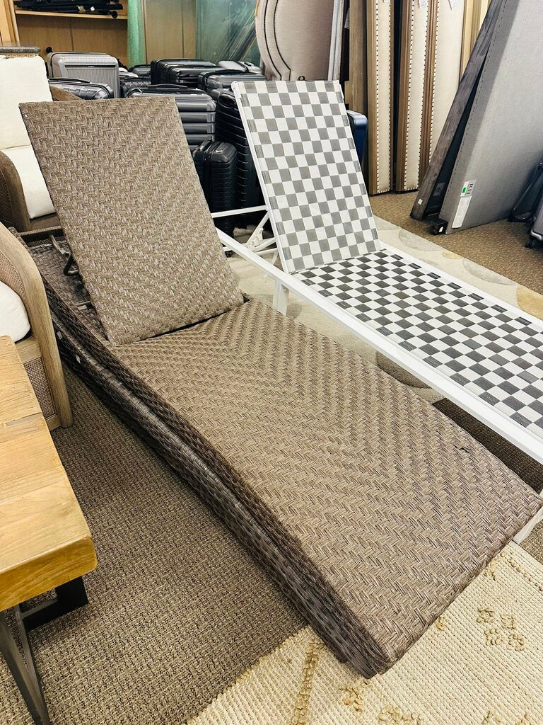 Wicker Chaise Lounge