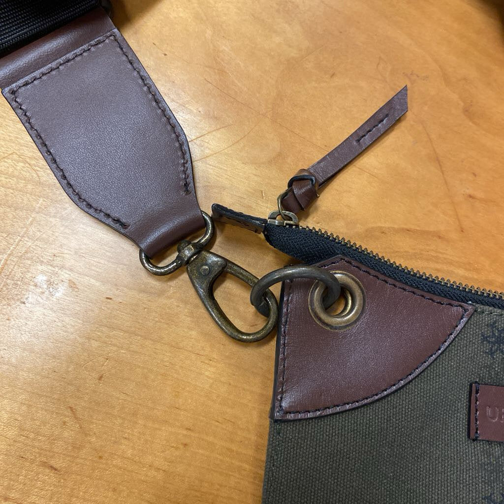 Urban Equestrian Pine Canvas Crossbody