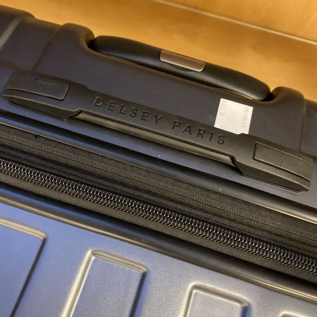 Assorted Large Suitcase (Each)