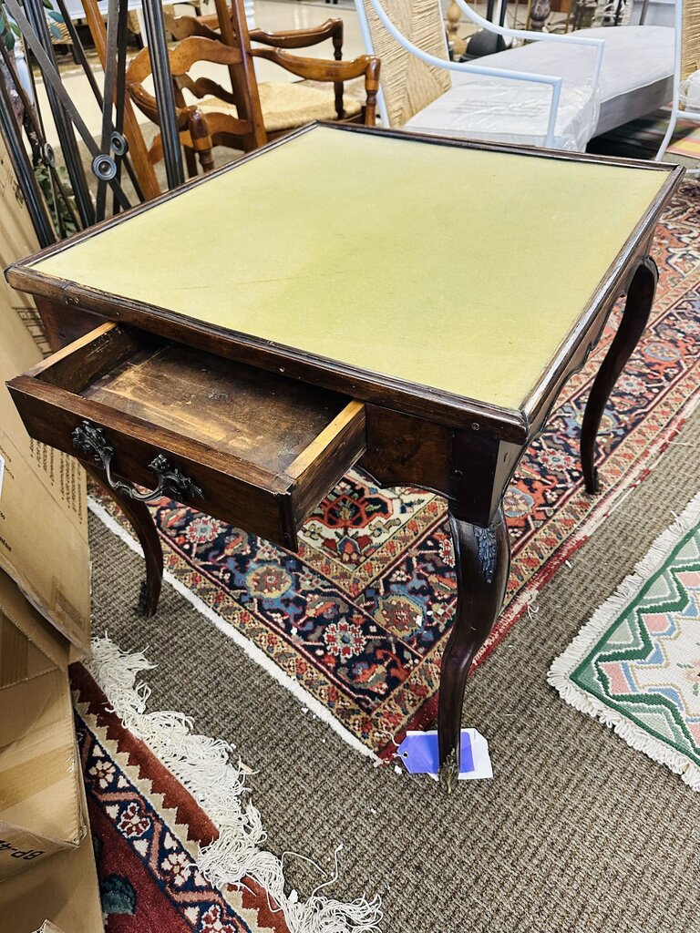 Vintage Chippendale Side Table 27x28x27