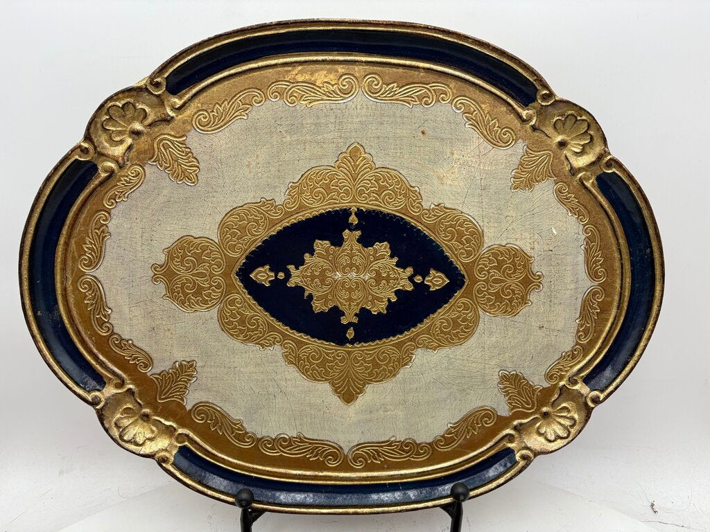 Italian Gilt Painted Florentine Nested Oval Wood Tray Set (3Pcs)