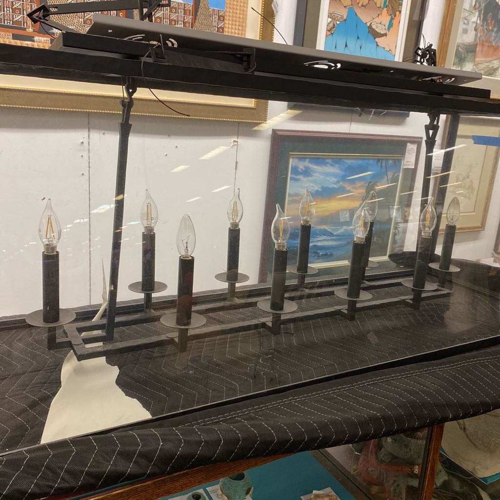 10 Light Farmhouse Chandelier (damage to glass)