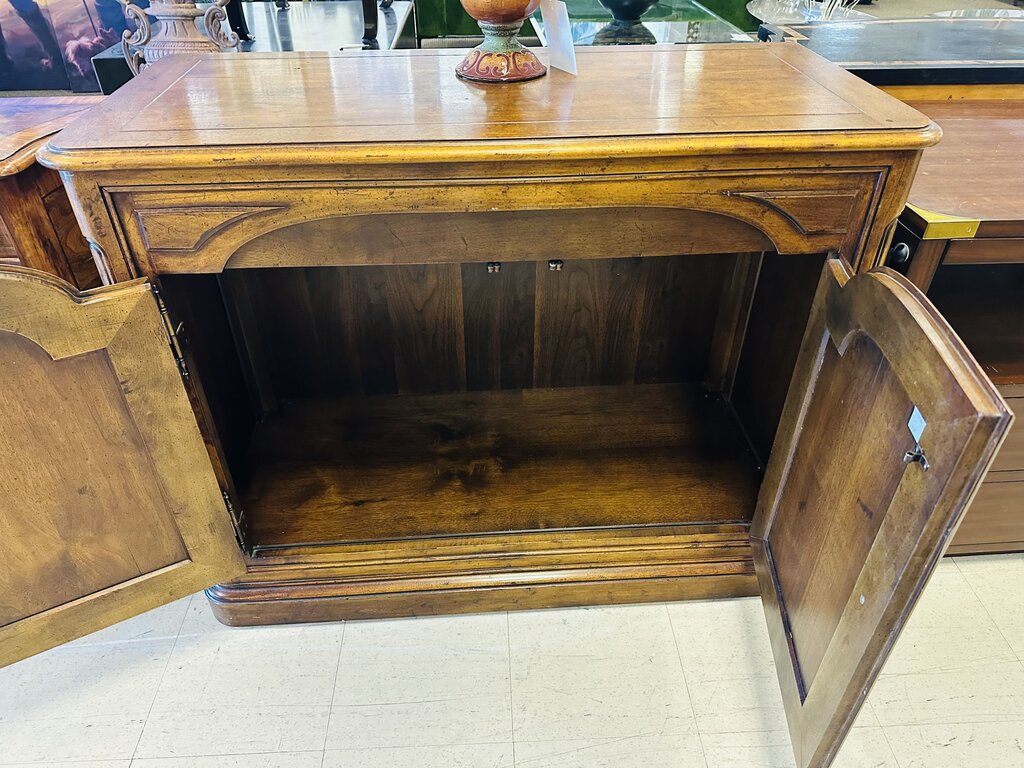 Henredon Villandry Sideboard 19x44x35