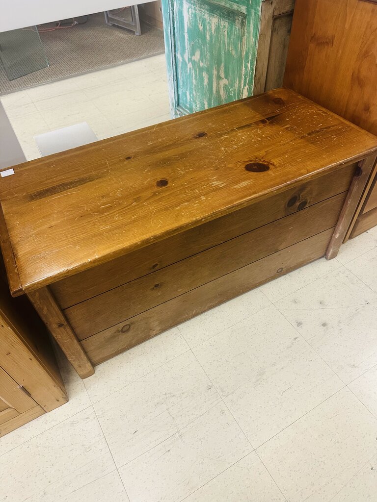Pine Storage Chest 16.5x37x18