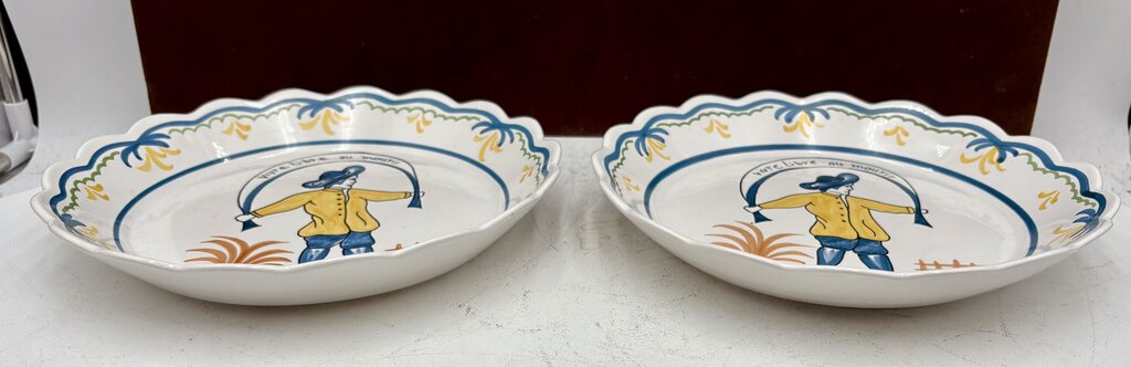 Nazari Portugal Casafina Pottery French Revolution Series by Claudia " Live Free or Die" Scalloped Edge Plate 9.75"