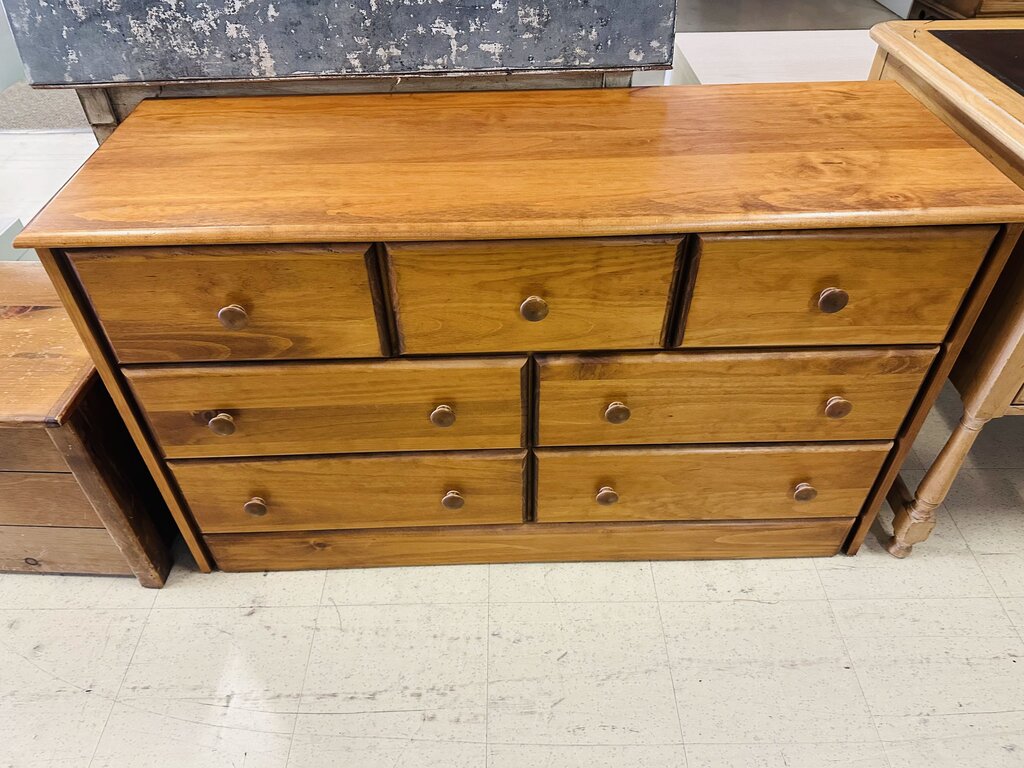 Maple 7 Drawer Dresser 49x17x29
