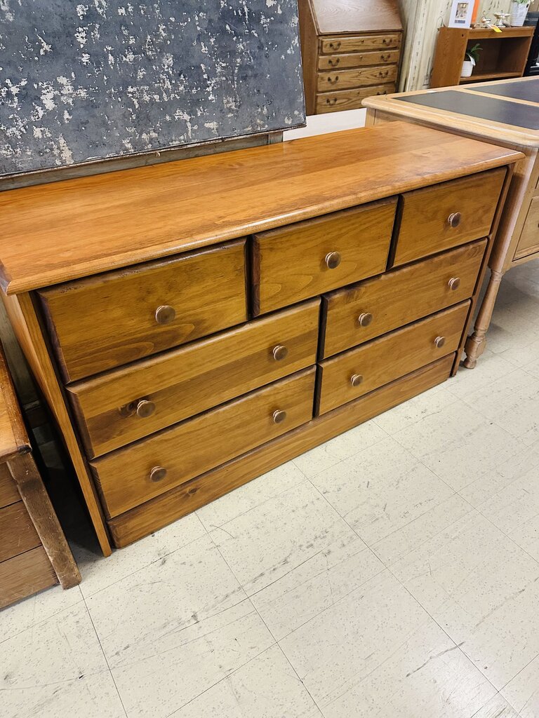 Maple 7 Drawer Dresser 49x17x29