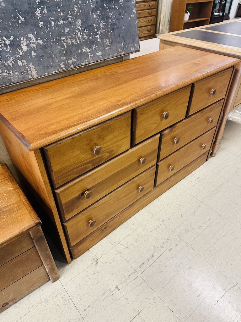 Maple 7 Drawer Dresser 49x17x29