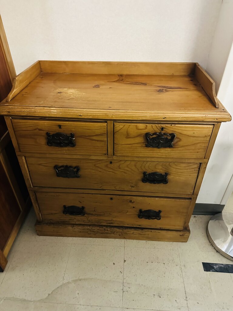 Vintage Dresser With Back Splash 18x35x35