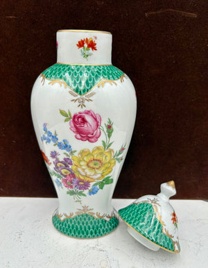 Elios Peint Main Porcelain Floral Rose Motif Lidded Jar (2Pcs)