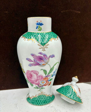 Elios Peint Main Porcelain Floral Rose Motif Lidded Jar (2Pcs)