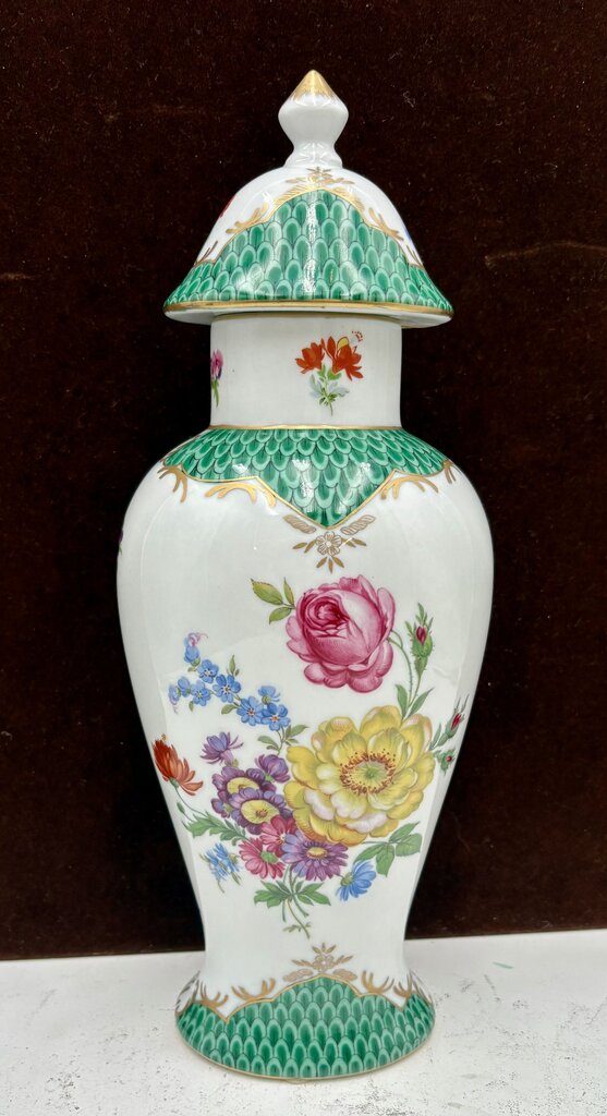 Elios Peint Main Porcelain Floral Rose Motif Lidded Jar (2Pcs)