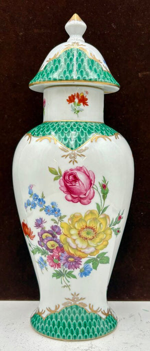 Elios Peint Main Porcelain Floral Rose Motif Lidded Jar (2Pcs)