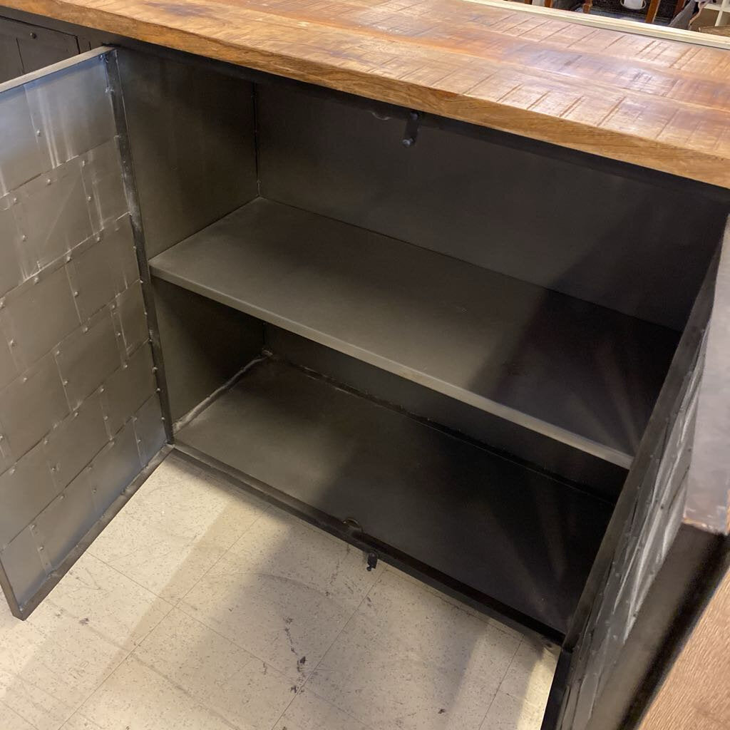 Industrial Style Metal Sideboard 83x17x40