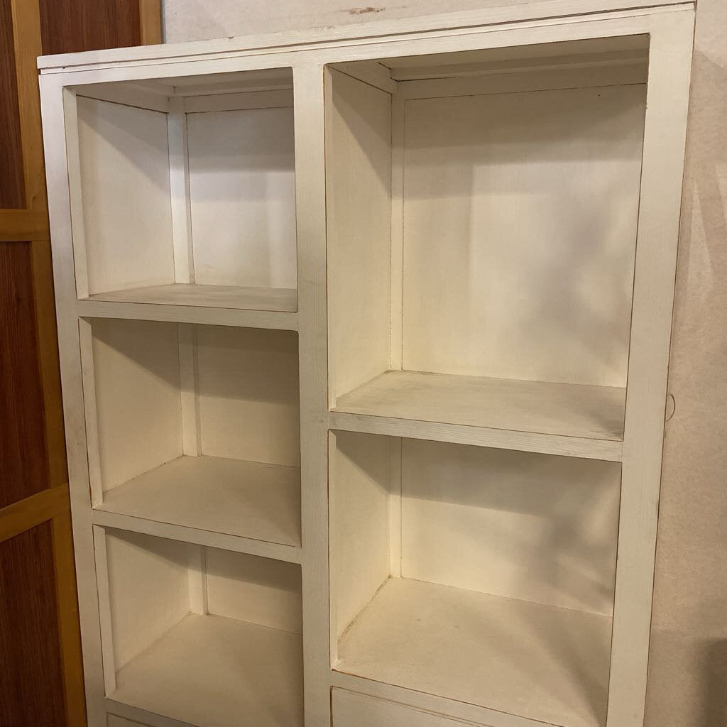 White Bookshelf 40x14x71