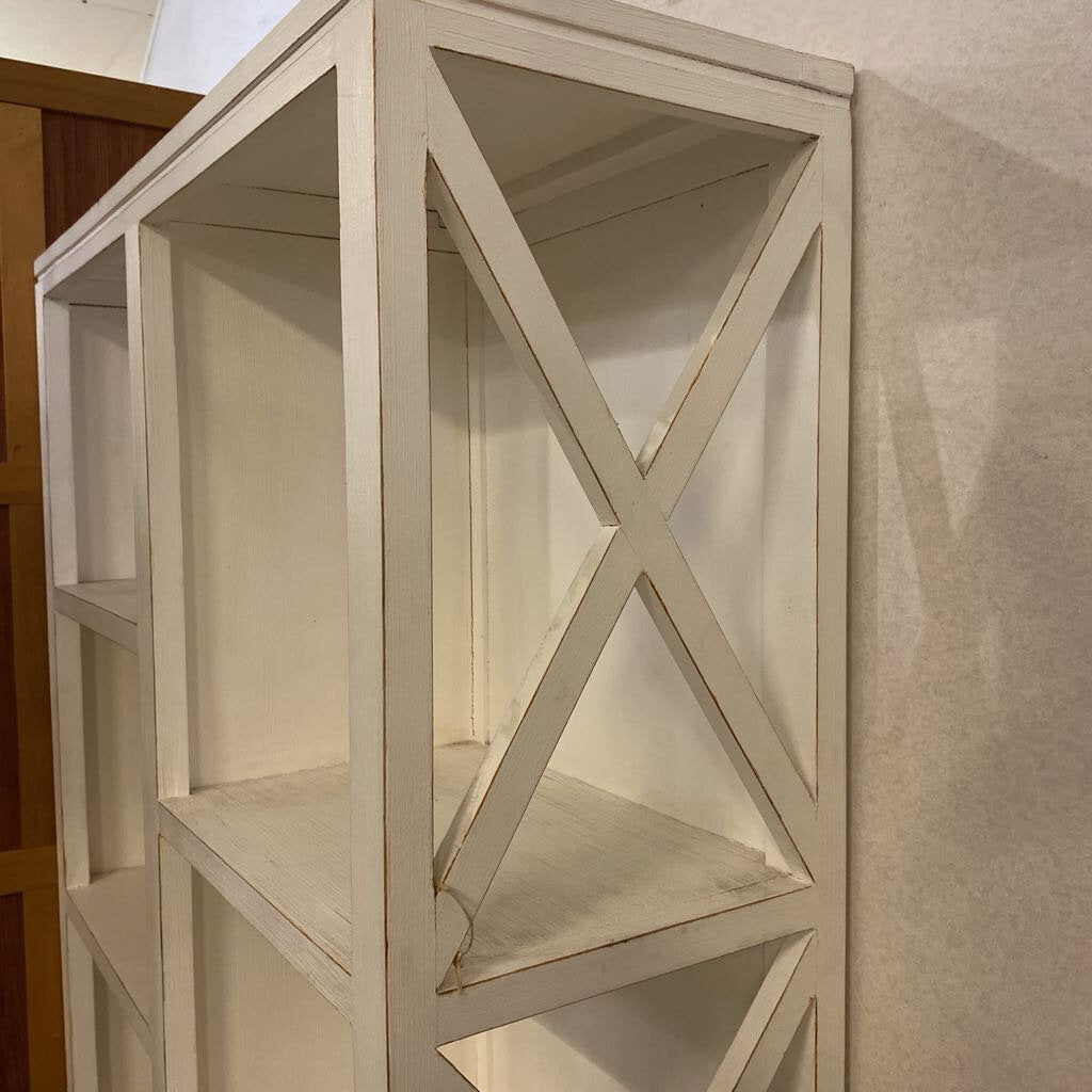 White Bookshelf 40x14x71