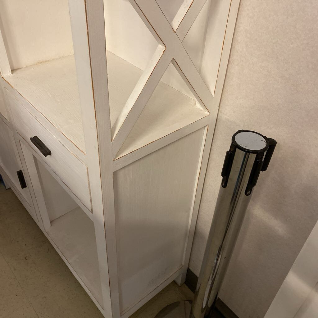 White Bookshelf 40x14x71