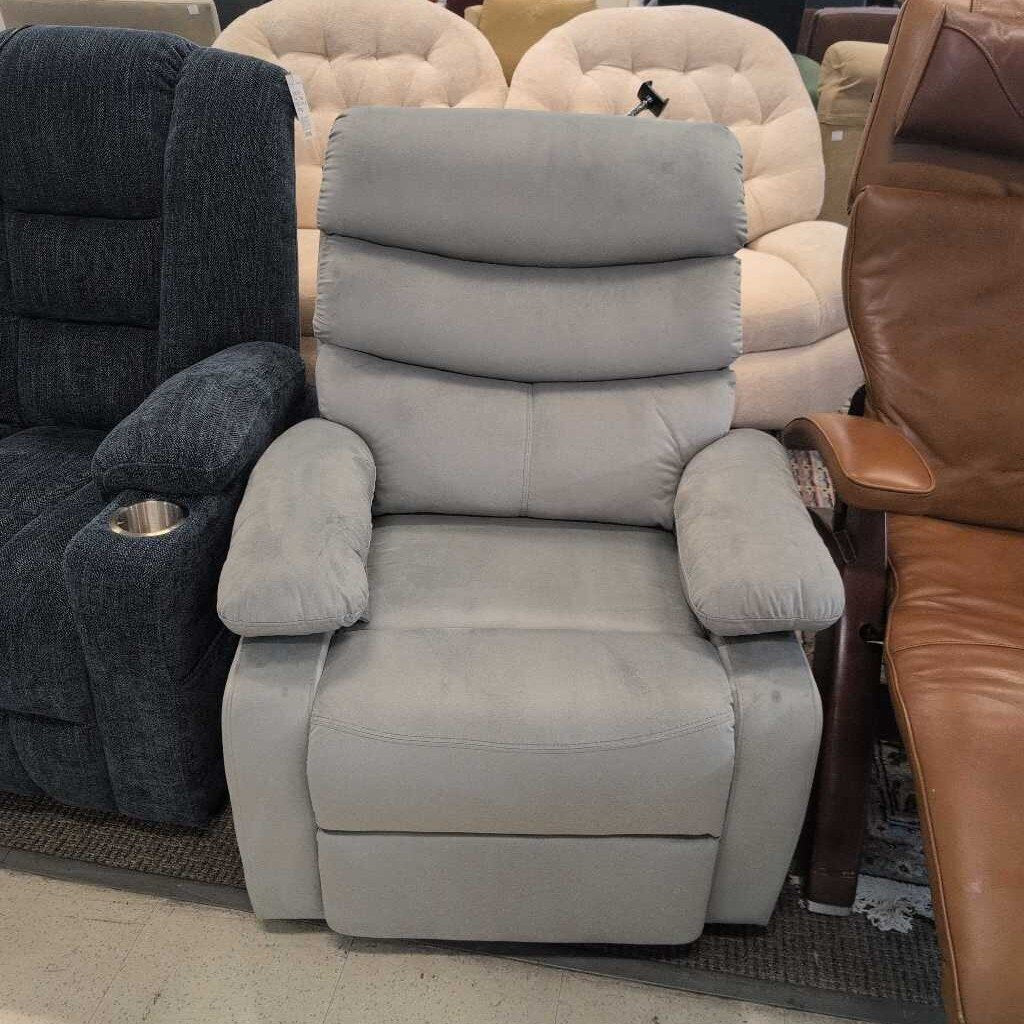 Red Barrel Studio Manual Glider Recliner Chair