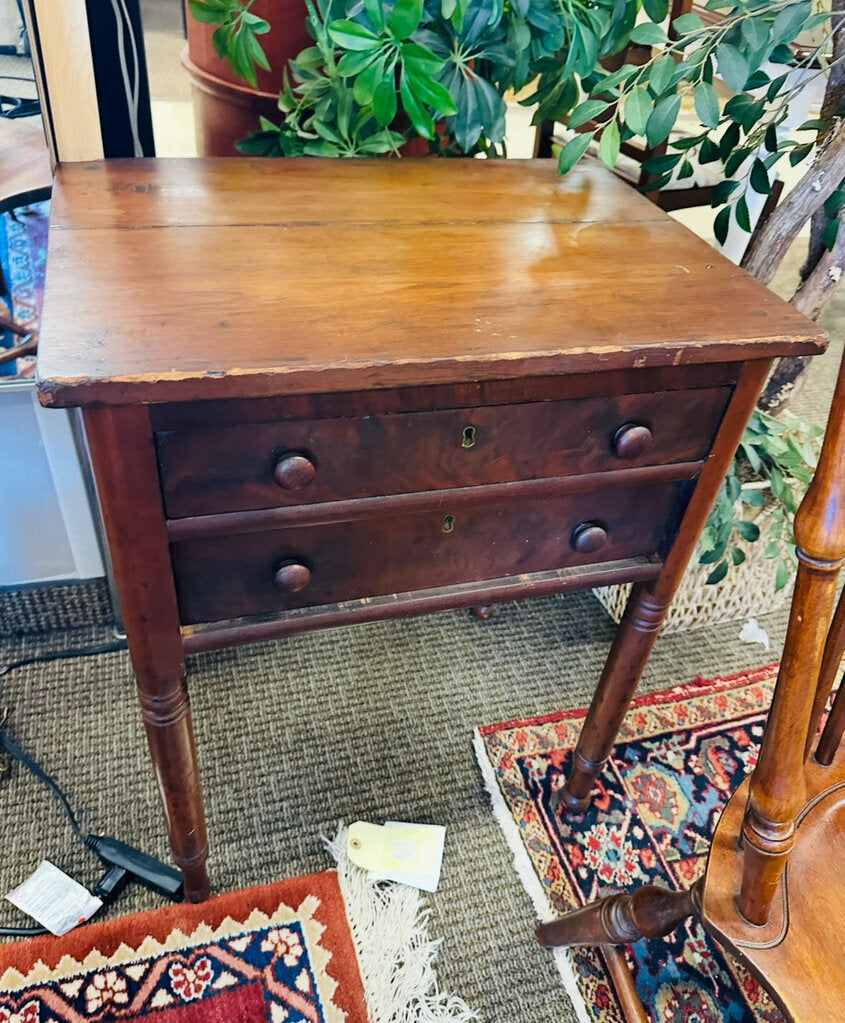 Antique Mahogany 2 Drawer Nightstand 17x23x29