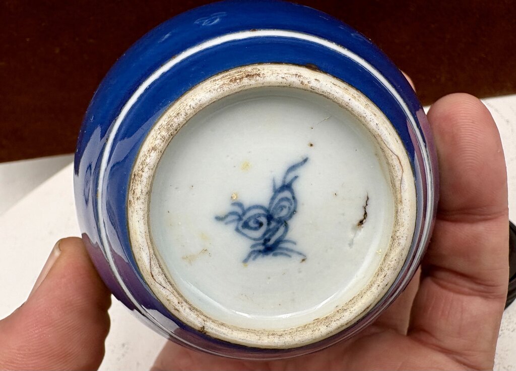 19th Century Chinese Monochrome Royal Blue Glazed Floral Motif Rosewood Lidded Mini Ginger Jar