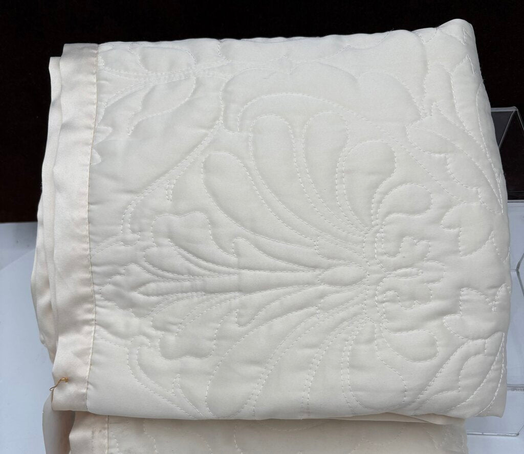 Extreme Linen Ivory Quilted Ecru Pillow Shams (PAIR)