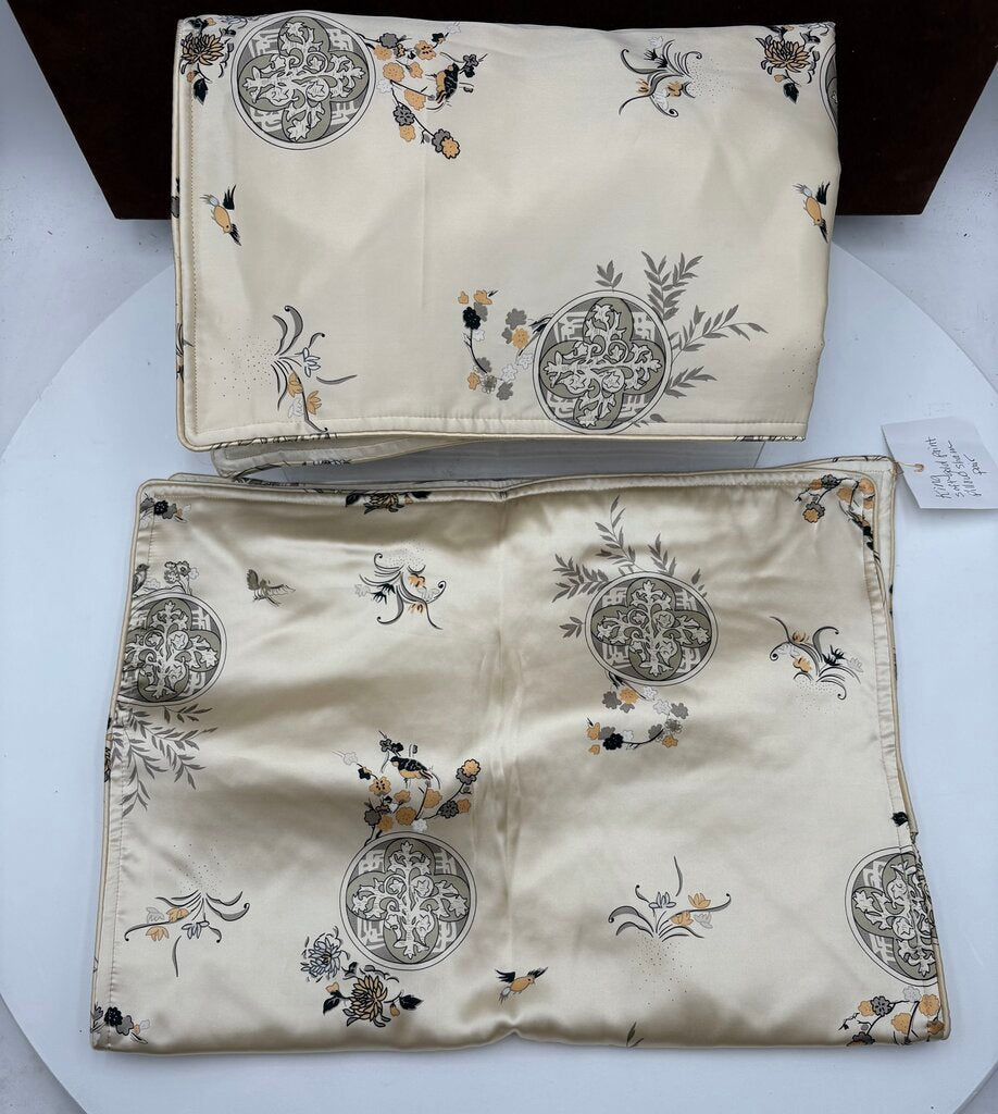 Xueyaer Trading Co. Soft Golden Silk Floral Bird Pattern Pillow Shams (PAIR)