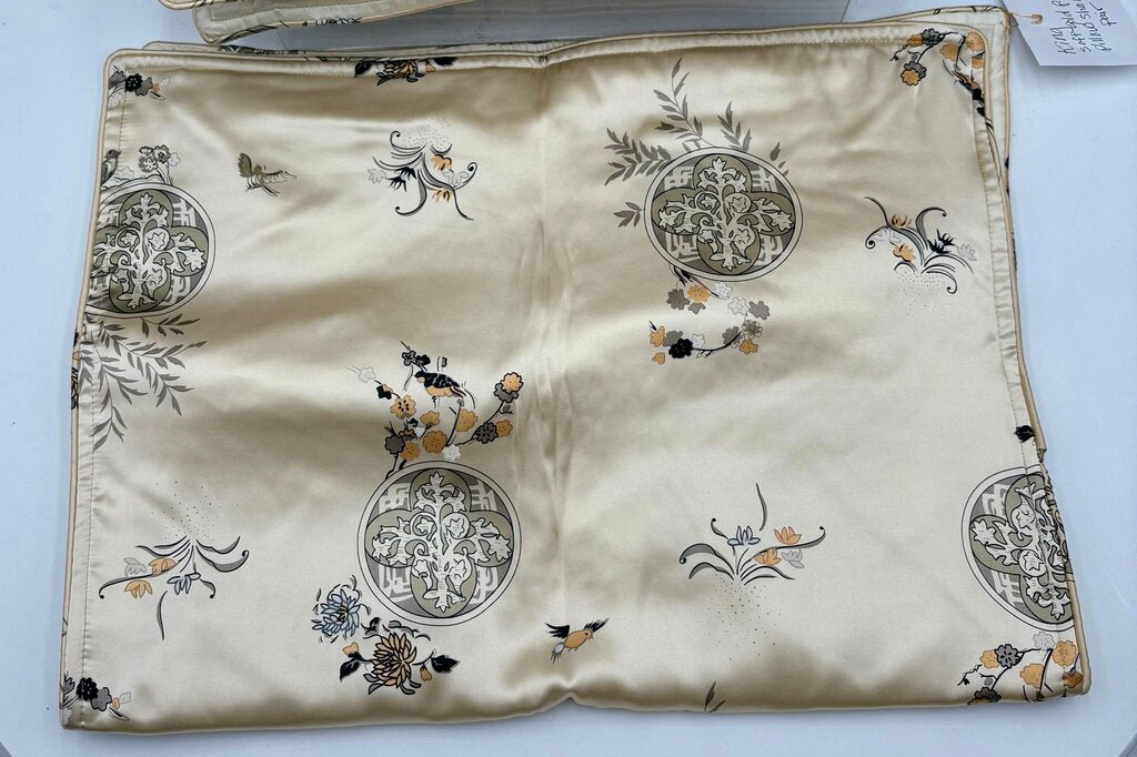Xueyaer Trading Co. Soft Golden Silk Floral Bird Pattern Pillow Shams (PAIR)