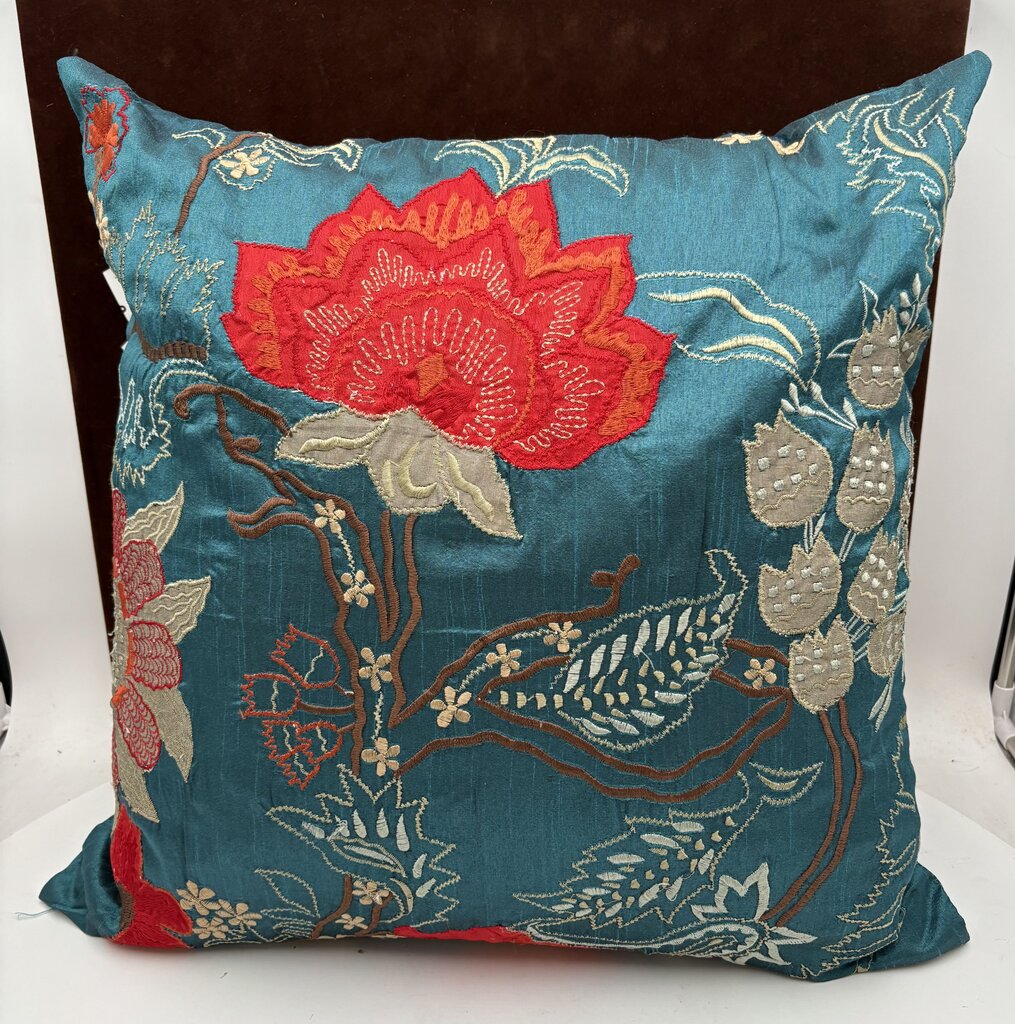 Loloi Aqua Marine Embroidered Poppy Motif Pillow