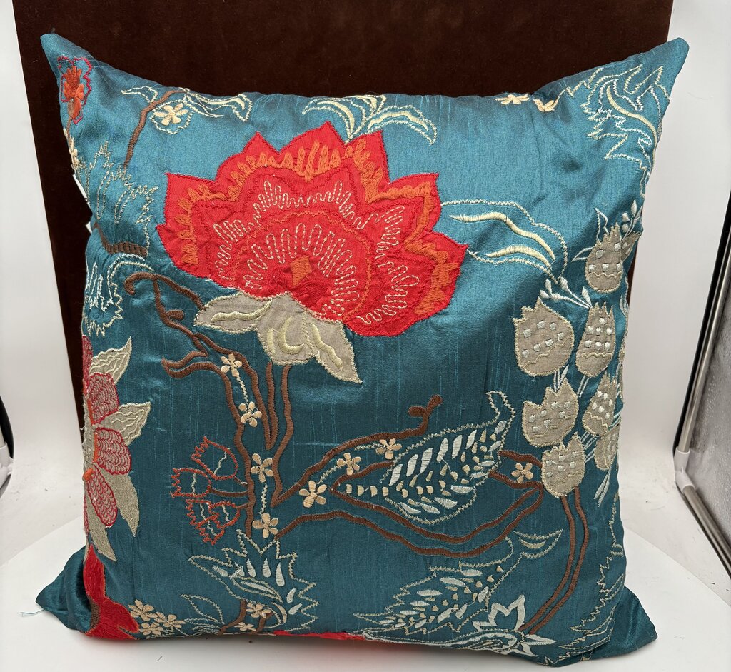 Loloi Aqua Marine Embroidered Poppy Motif Pillow