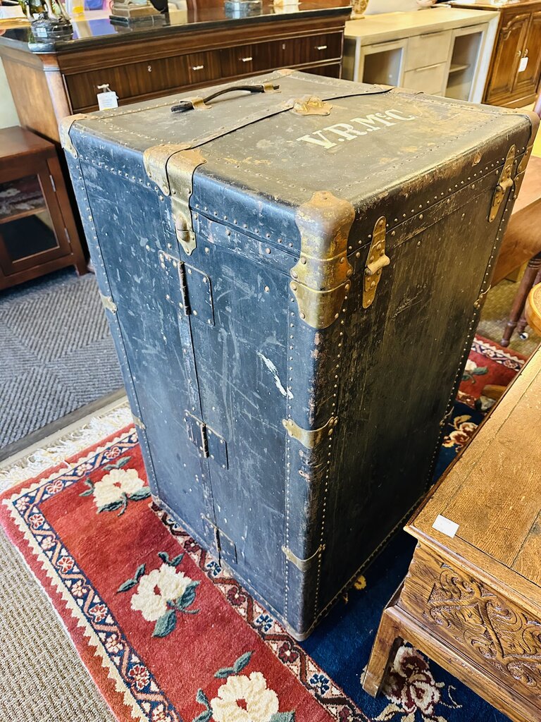 Antique Steamer Trunk Circa 1900 (23x42x23)