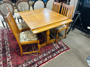 Vintage Oak Extending Dining Table + 4 Chairs (36x36 + two 12" leaves)