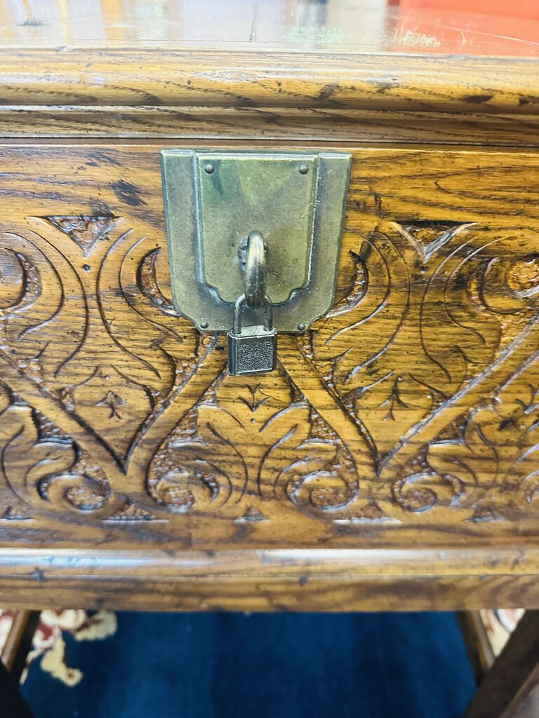 Henredon Occasional Table With Drawer 27x20x25
