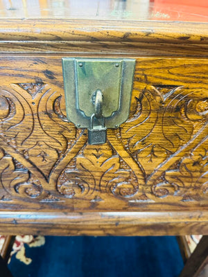 Henredon Occasional Table With Drawer 27x20x25
