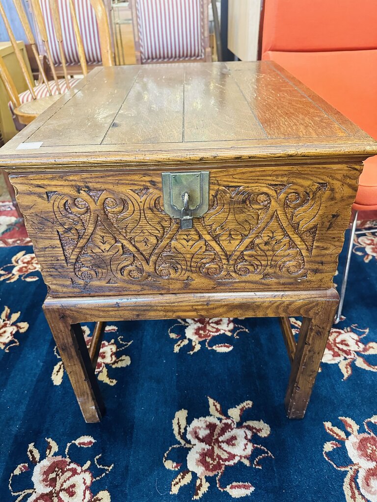Henredon Occasional Table With Drawer 27x20x25