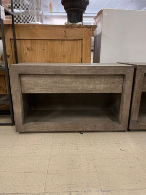 Restoration Hardware Reclaimed Russian Grey Oak Nightstand 21x40x24